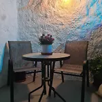 公寓 Penelope Garden House Old Town