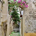 公寓 Penelope Garden House Old Town *