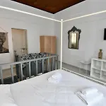公寓 Penelope Garden House Old Town