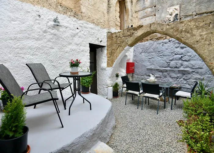 Apartment Penelope Garden House Old Town *